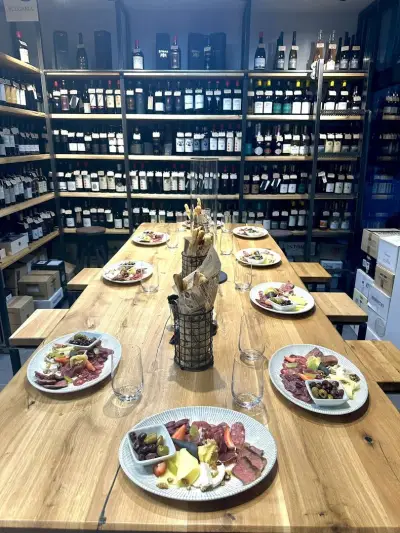 Gourmet Hub Decanto