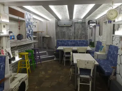 Винтидж бар и динър