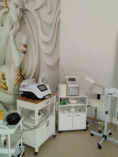 Салон за красота, Val Beauty & Style