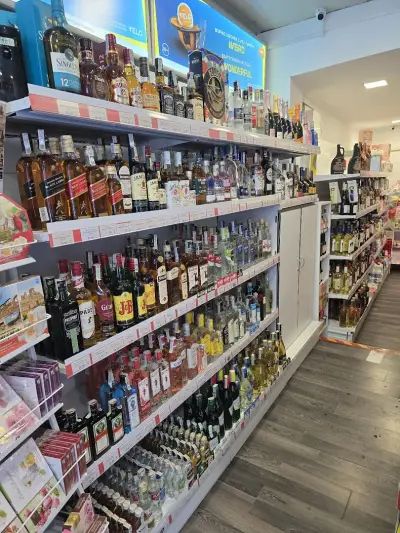 SUPERMARKET