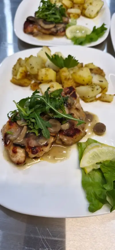 TB Bistro Dari