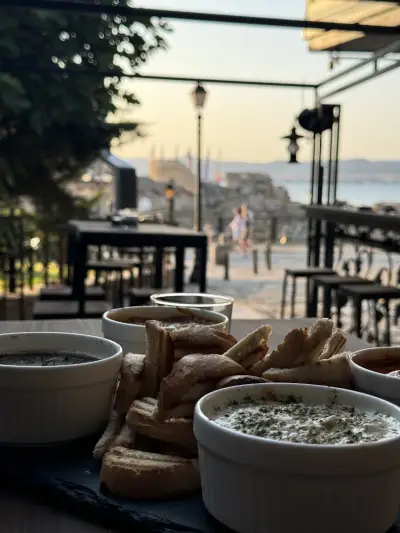 Bar Balkon: Specialty coffee and Cocktails
