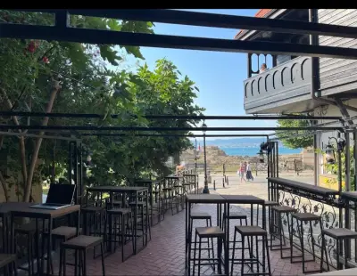 Bar Balkon: Specialty coffee and Cocktails