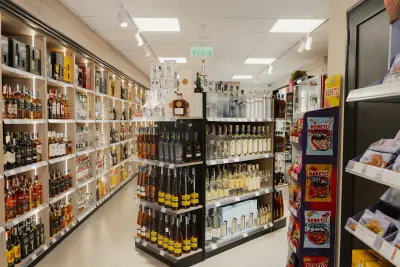 Tobacco & Alcohol Shop "E79"