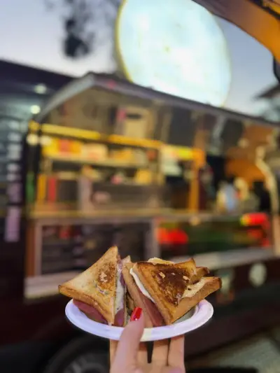 El Kuku Burgers