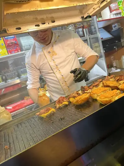 El Kuku Burgers