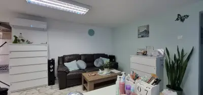 Desi Nail Art Studio