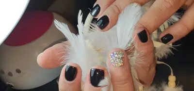 Nail art by Iva