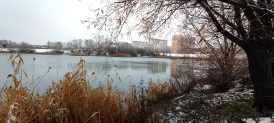 Търговски център Дружба Езерото