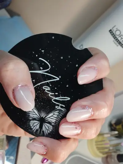 Lori's Nails