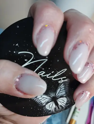 Lori's Nails