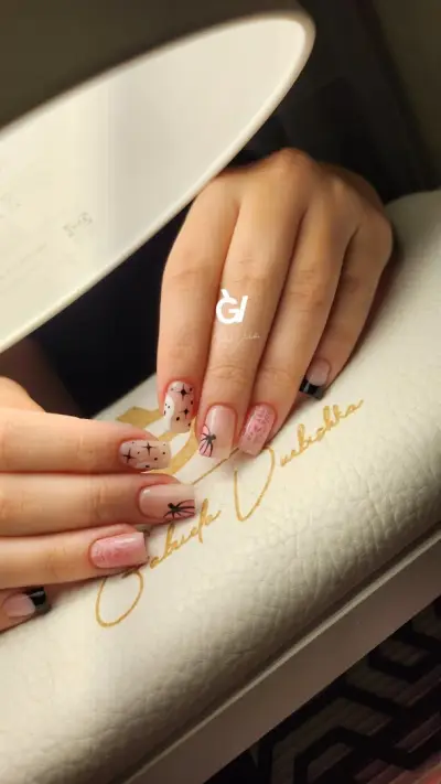 Nails & lashes by GV