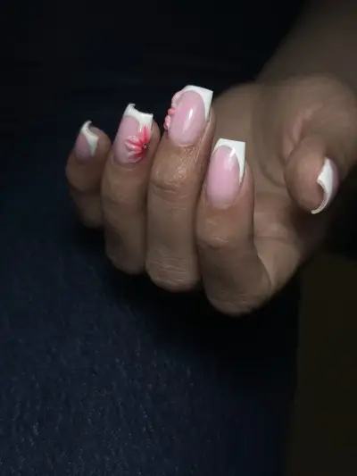Aurorra Nails Studio
