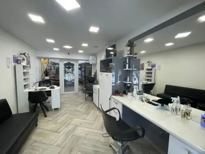 Mirka's Luxury Nails
