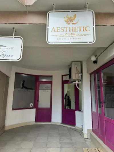 Aesthetic zone