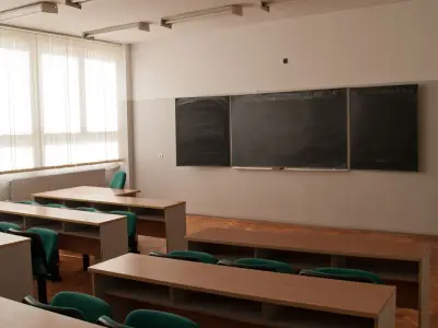 Стопански Факултет към ВТУ "Св. Св. Кирил и Методий"