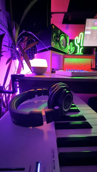 Anomaly Circles - Music Studio