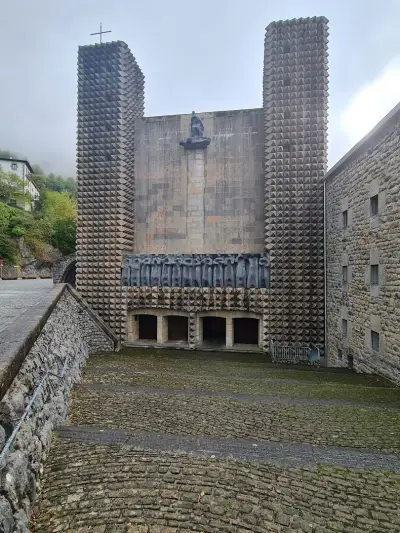 Апсара Травъл