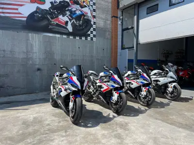 Axel Moto43
