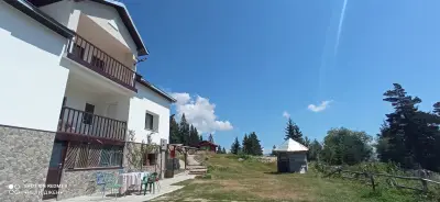 Хижа „Трещеник“