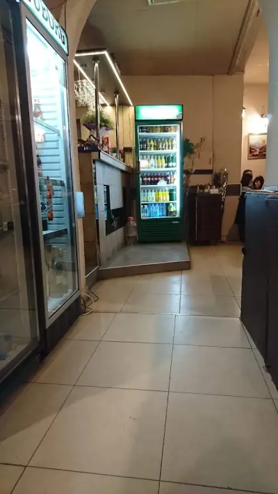 Restaurant And Coffee