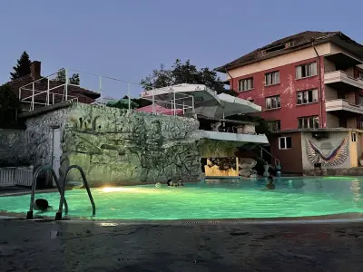 Басейн Аква Магура