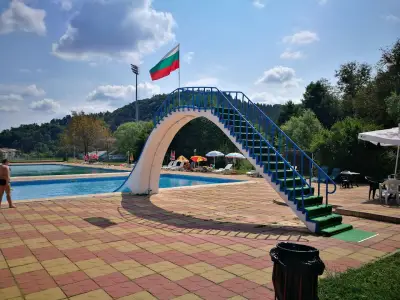Общински басейн гр. Трявна