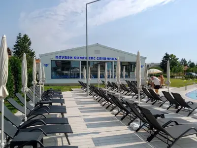 Плувен комплекс Сливница