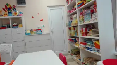 логопед Иванка Младенова