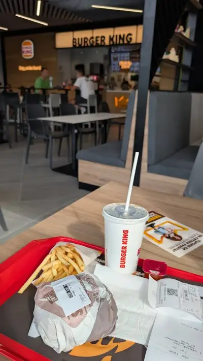 Burger King Holiday Park - Krasno selo