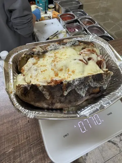 Цар Картоф - Пълнени Картофи и Гофрети
