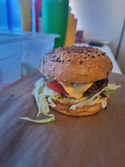 FOOD STATION