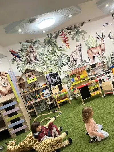 Литъл Джънгъл детски парти клуб
