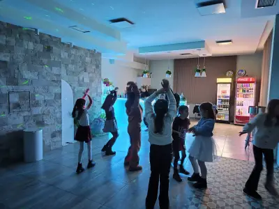 Парти зала Чери