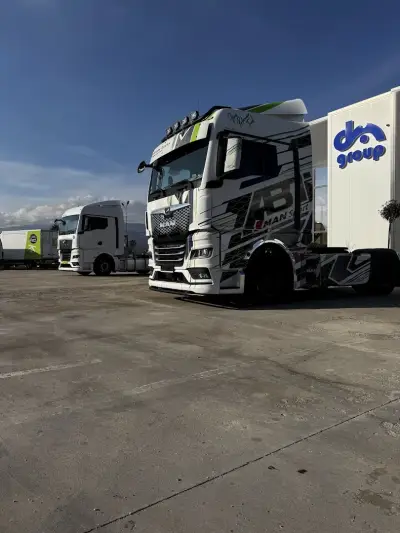 HEROS TRUCKS