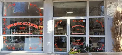 Цветно Ухание - Магазин за ръчно изработени подаръци и цветя