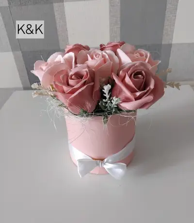 Кошници и Кутии със Сапунени рози-Подаръци