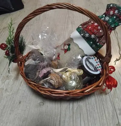 Кошници и Кутии със Сапунени рози-Подаръци