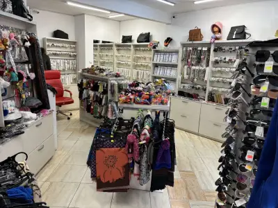 Соларно студио и бижутерия Омега