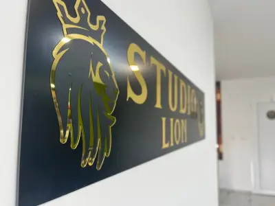 Бръснарница Studio Lion