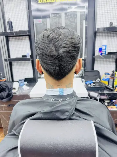 GENTLEMEN’S. BARBERSHOP