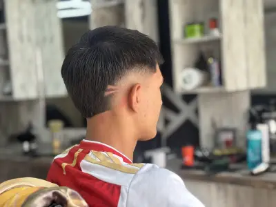 | VESSOO ‘ BARBERSHOP |