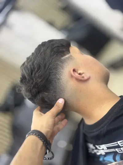 | VESSOO ‘ BARBERSHOP |