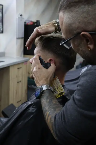 ZOOM BarberShop