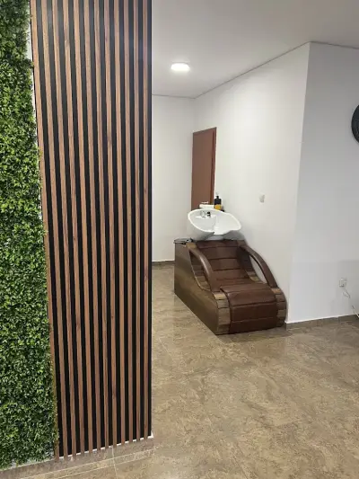 Royal Blades Barbershop 💈