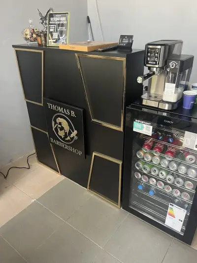Thomas B. Barbershop