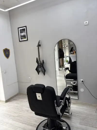Barbershop Unusual