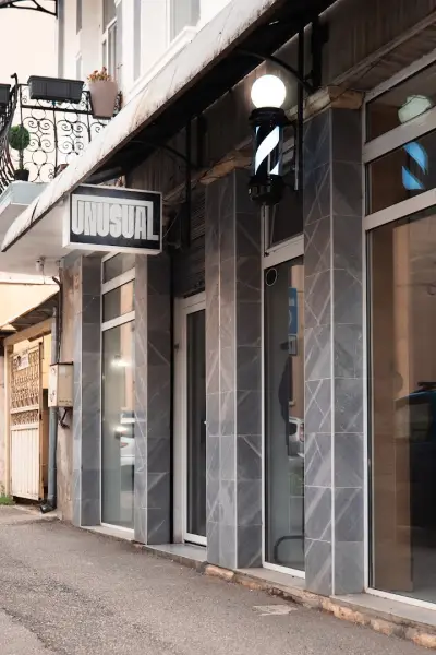 Barbershop Unusual