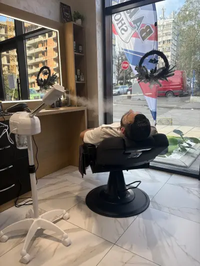 Zeus Barbershop