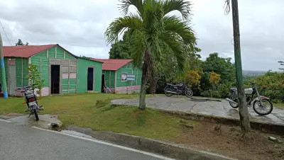 Arena Travel Center